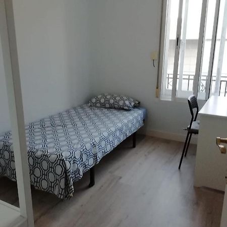 Habitaciones Luminosas Y Acogedoras マドリード エクステリア 写真